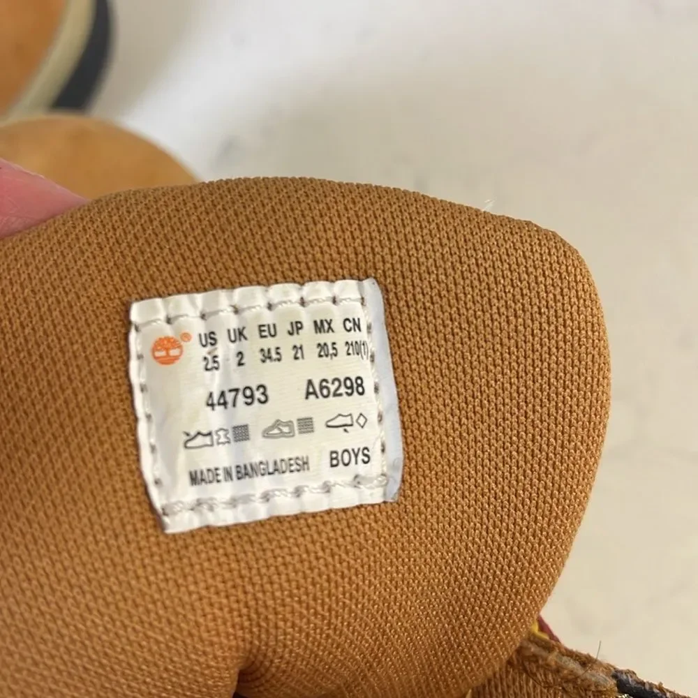 TIMBERLAND FIELD BOOT WHEAT NUBUCK Boys Size 2.5 Kids Style 15845
